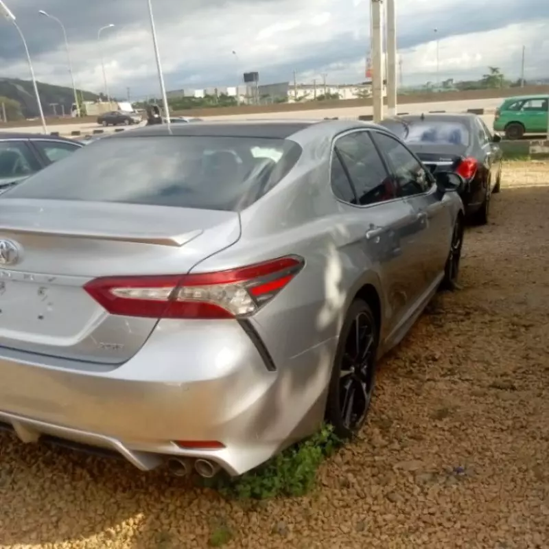 TOYOTA Camry - 2018