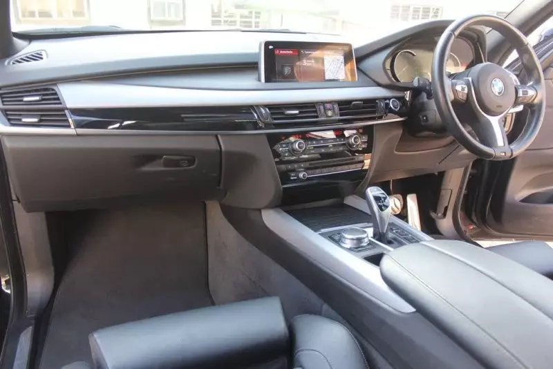 BMW X5   - 2018