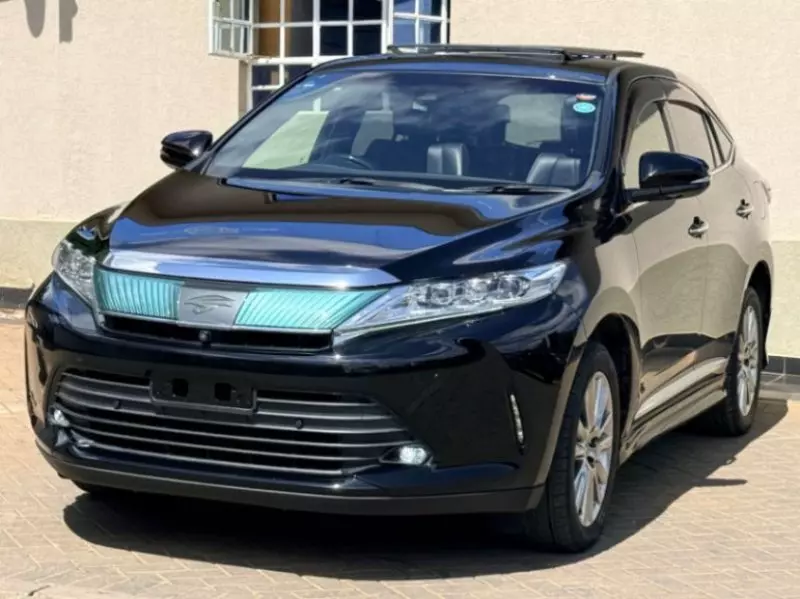 Toyota Harrier   - 2018