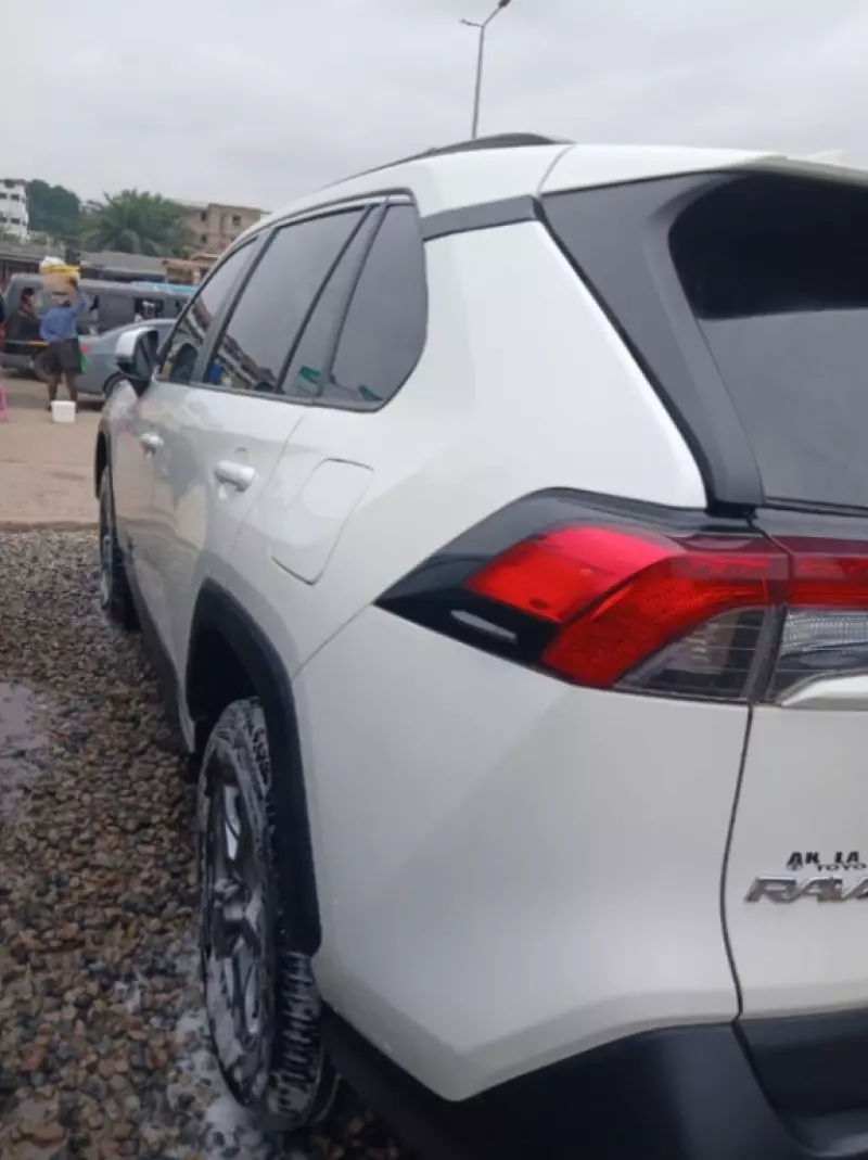 TOYOTA RAV 4   - 2022