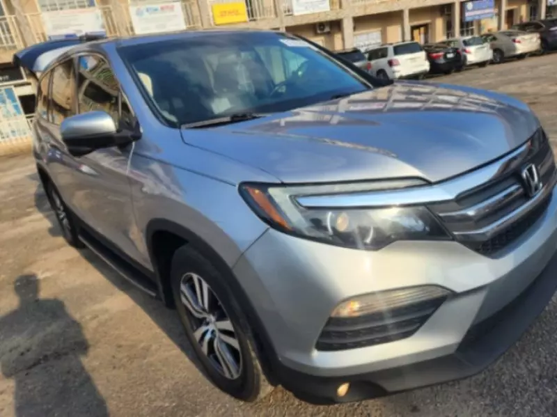 Honda Pilot   - 2017