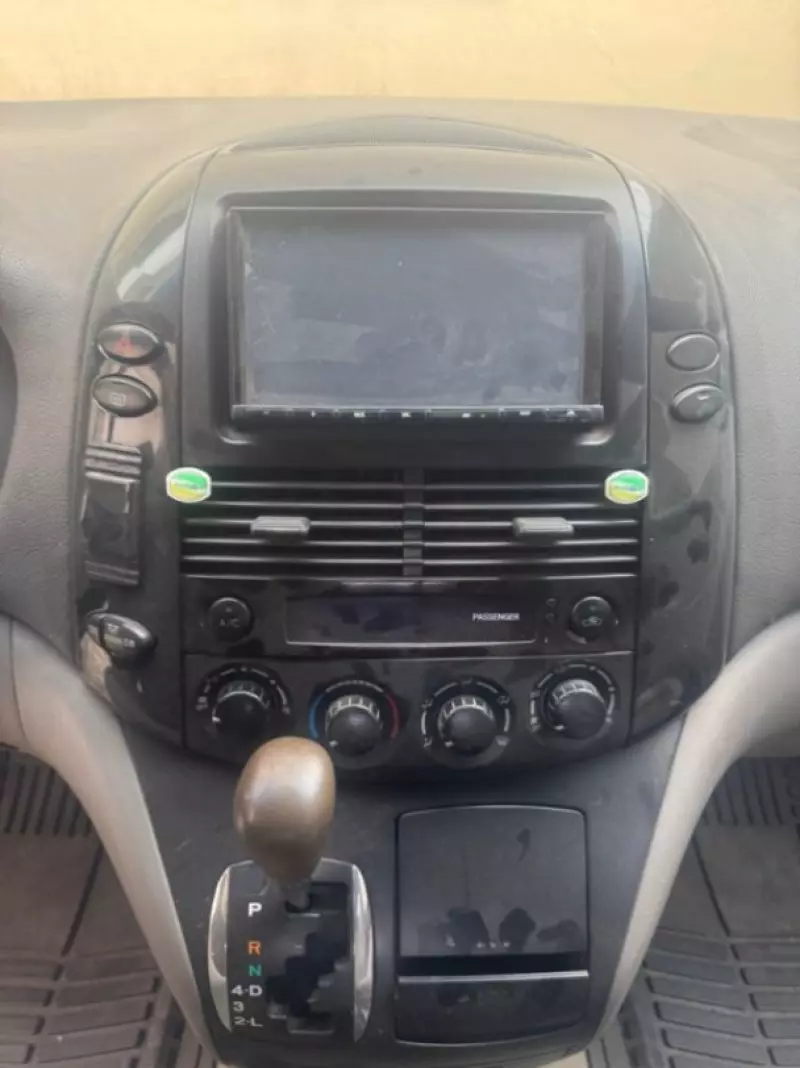 TOYOTA Sienna   - 2004