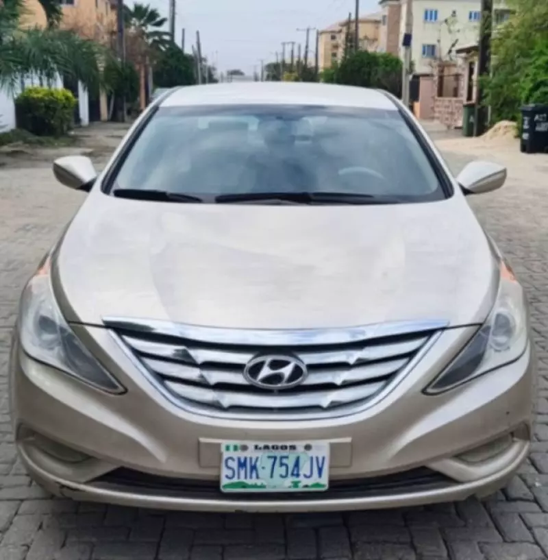 Hyundai Sonata - 2011