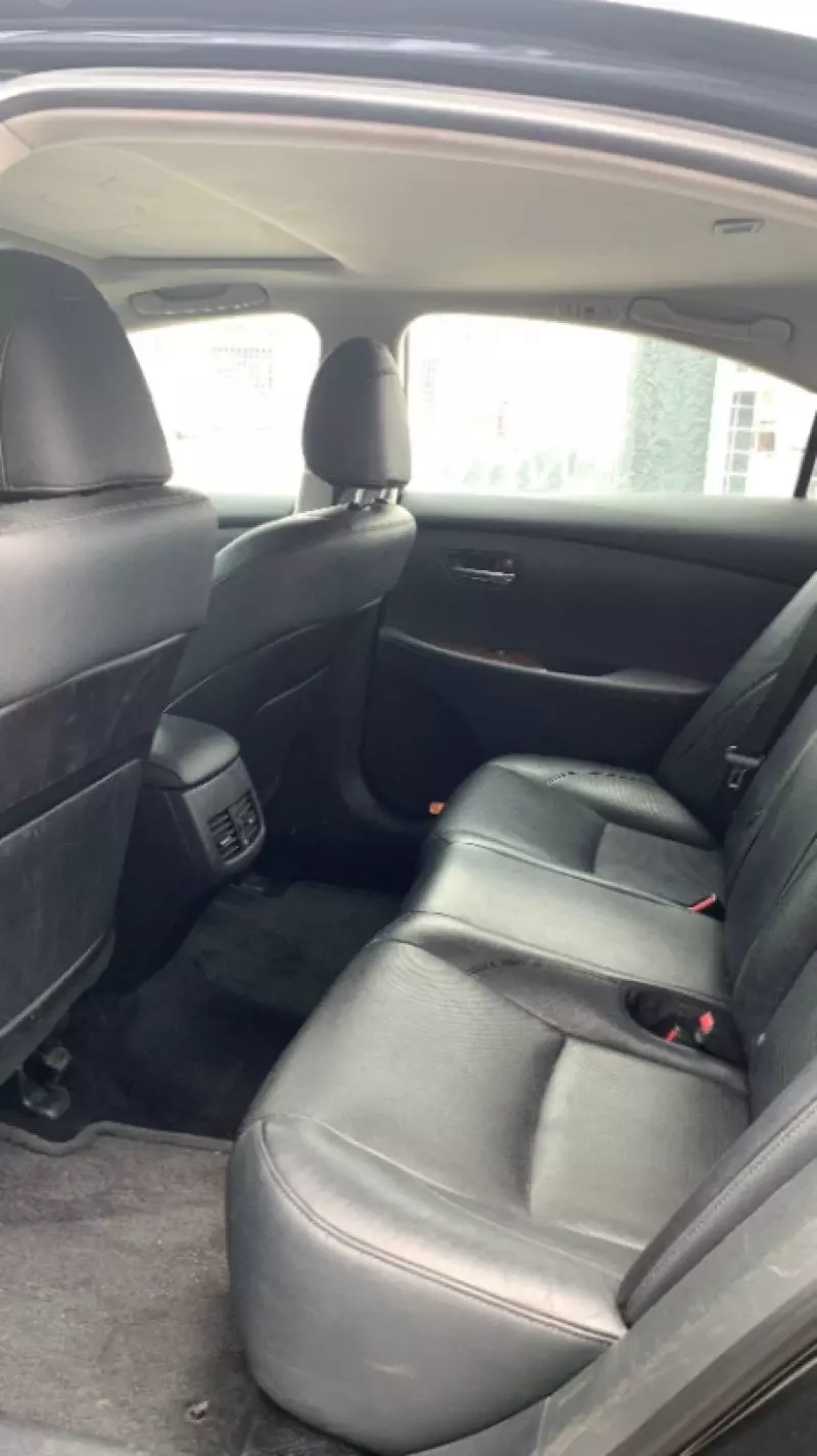 Lexus ES 250   - 2011