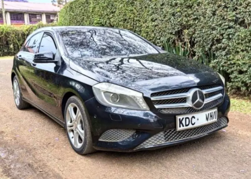 Mercedes-Benz A180   - 2014
