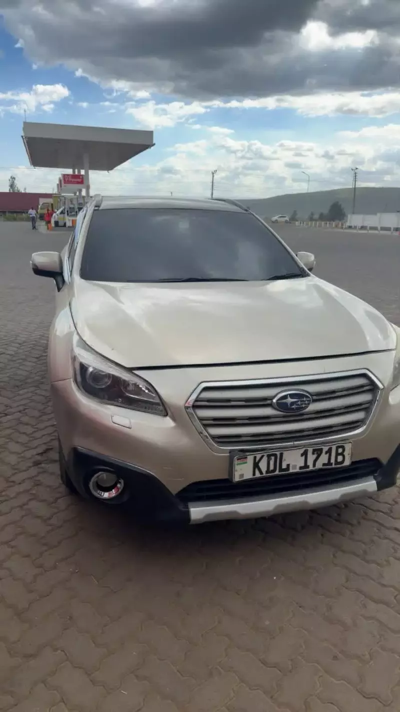 Subaru Outback   - 2015