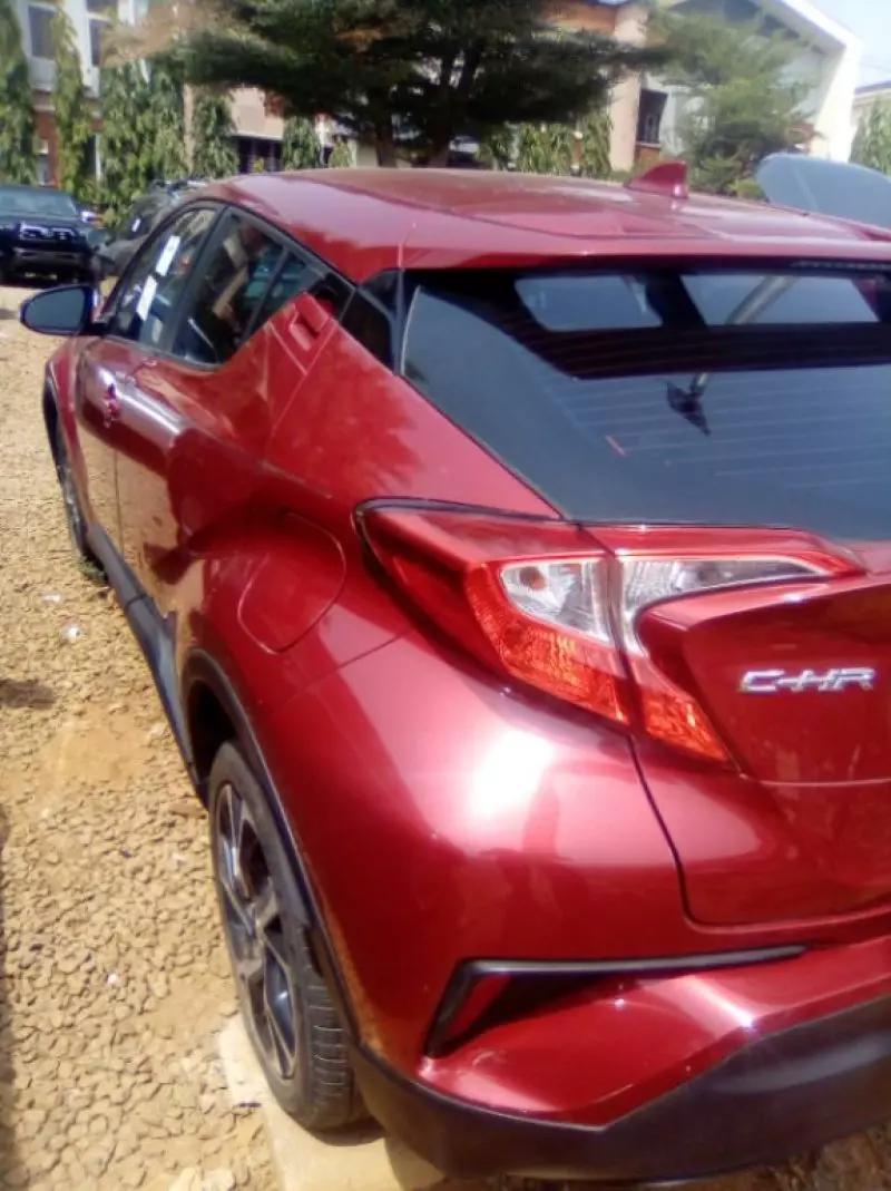 Toyota C-HR   - 2018