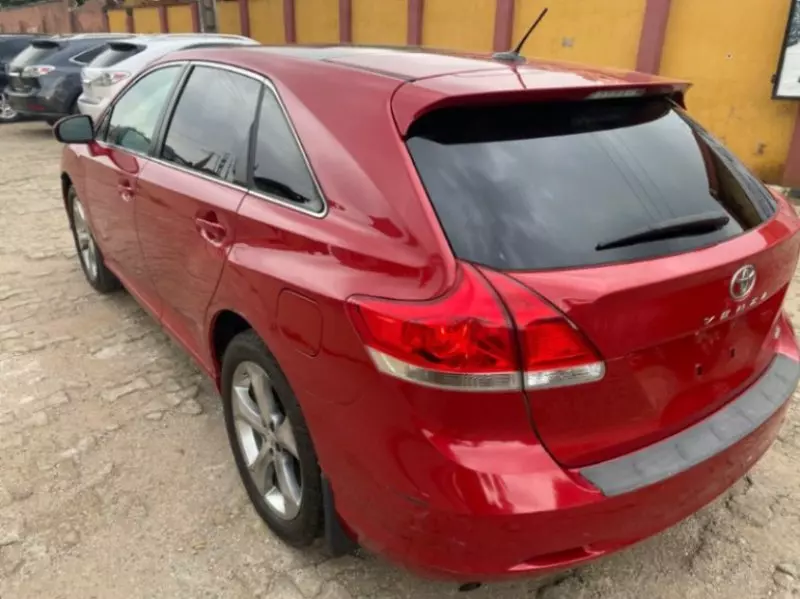 Toyota Venza   - 2010