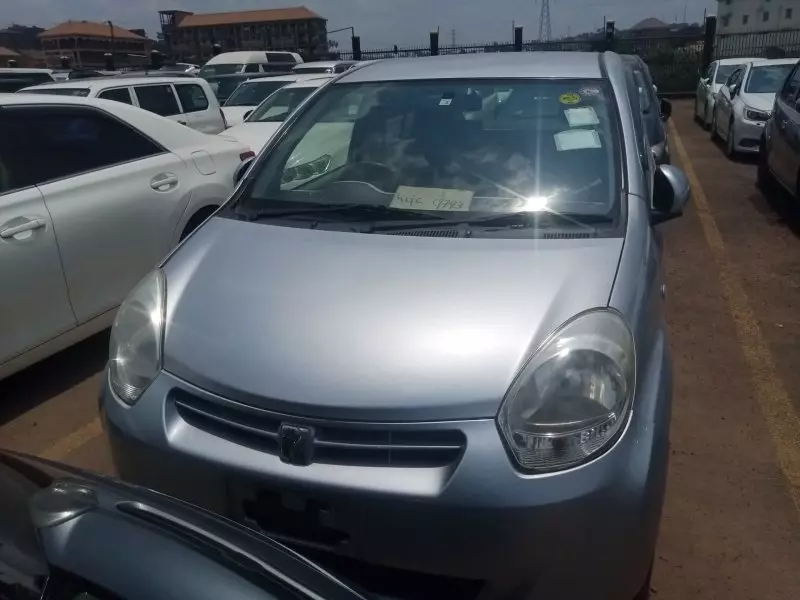 Toyota Passo   - 2012