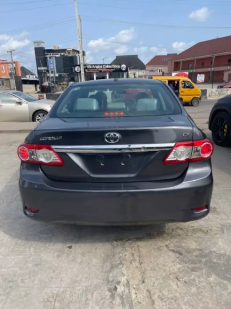 Toyota Corolla   - 2013
