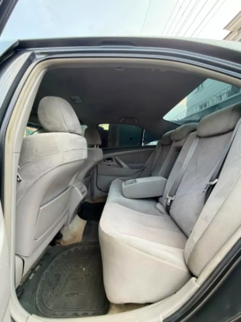 TOYOTA Camry - 2009
