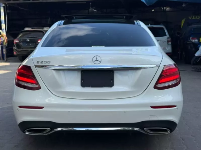 Mercedes-Benz E200   - 2018