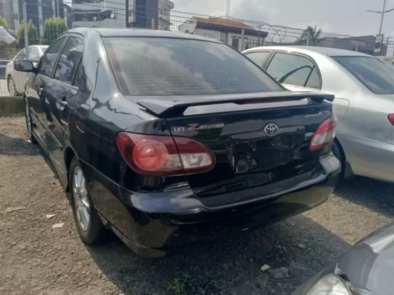 Toyota Corolla   - 2007