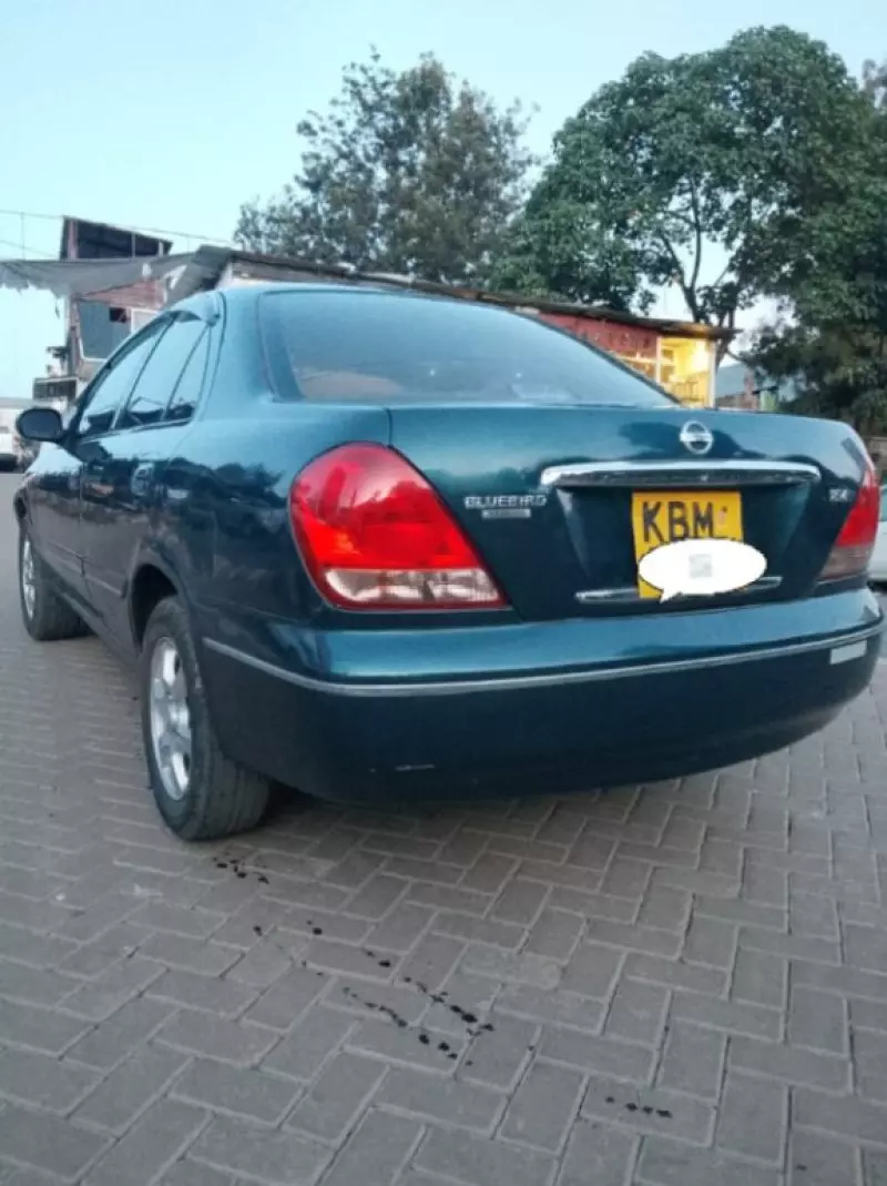 Nissan Bluebird   - 2003