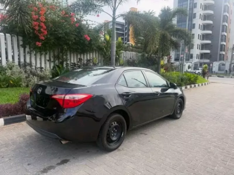 TOYOTA Corolla   - 2018