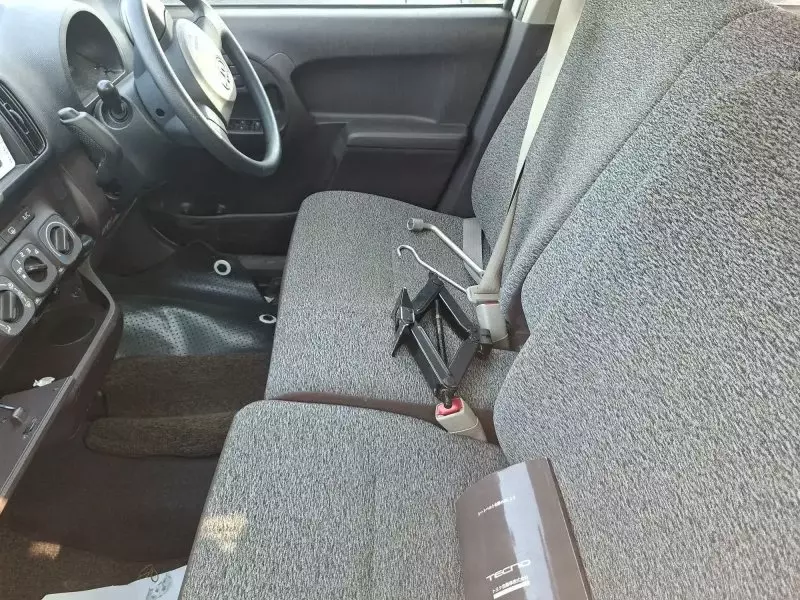 TOYOTA Passo   - 2012