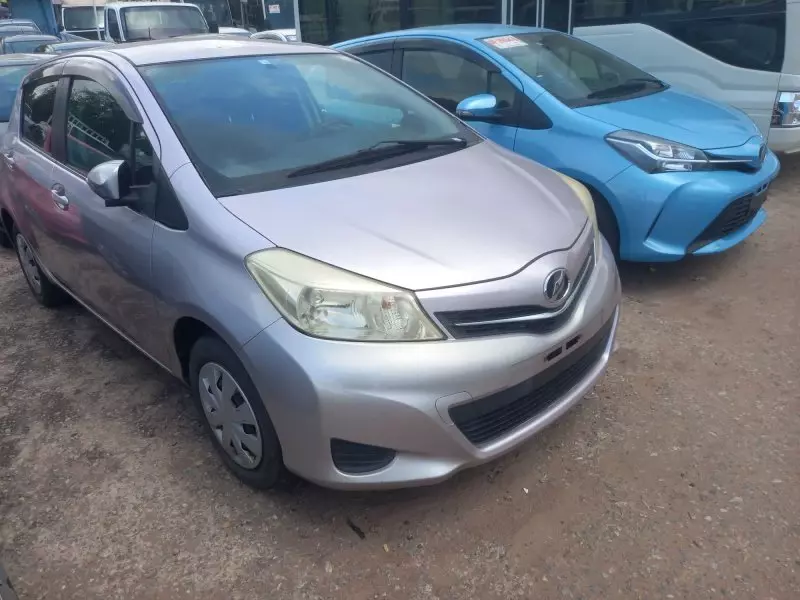 Toyota Vitz   - 2014