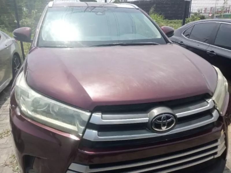 Toyota Highlander   - 2018