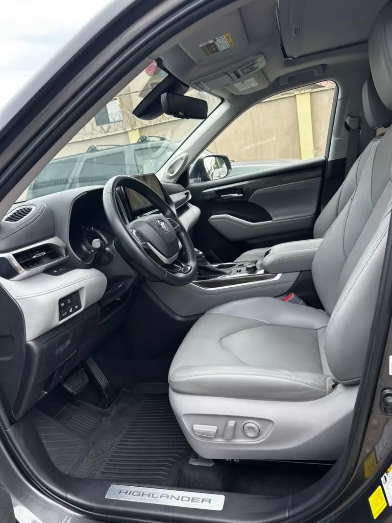 TOYOTA Highlander   - 2022