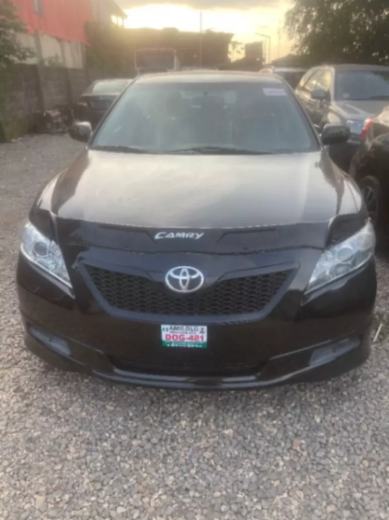 Toyota Camry - 2008