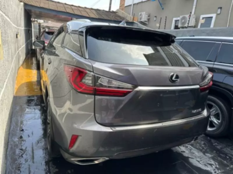 Lexus RX   - 2018