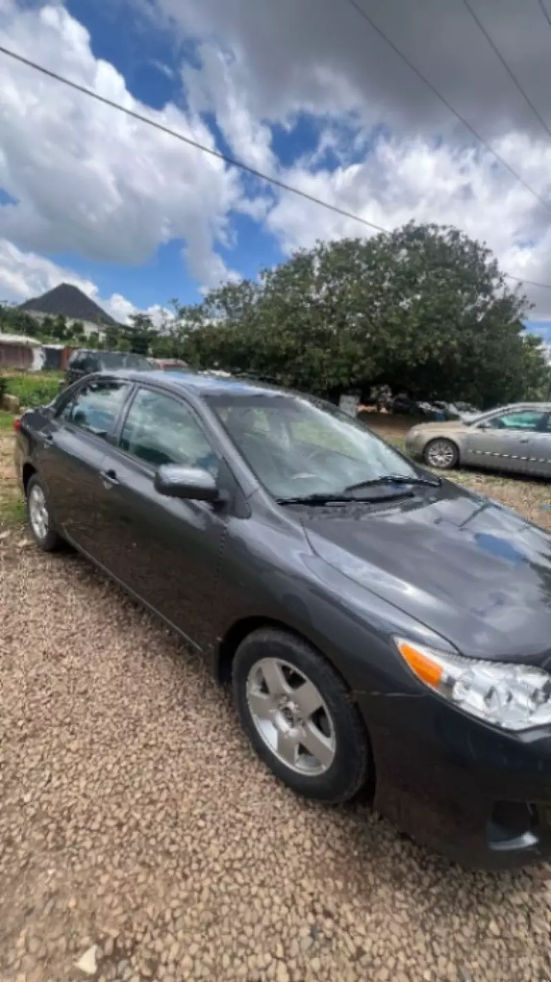 TOYOTA Corolla   - 2011
