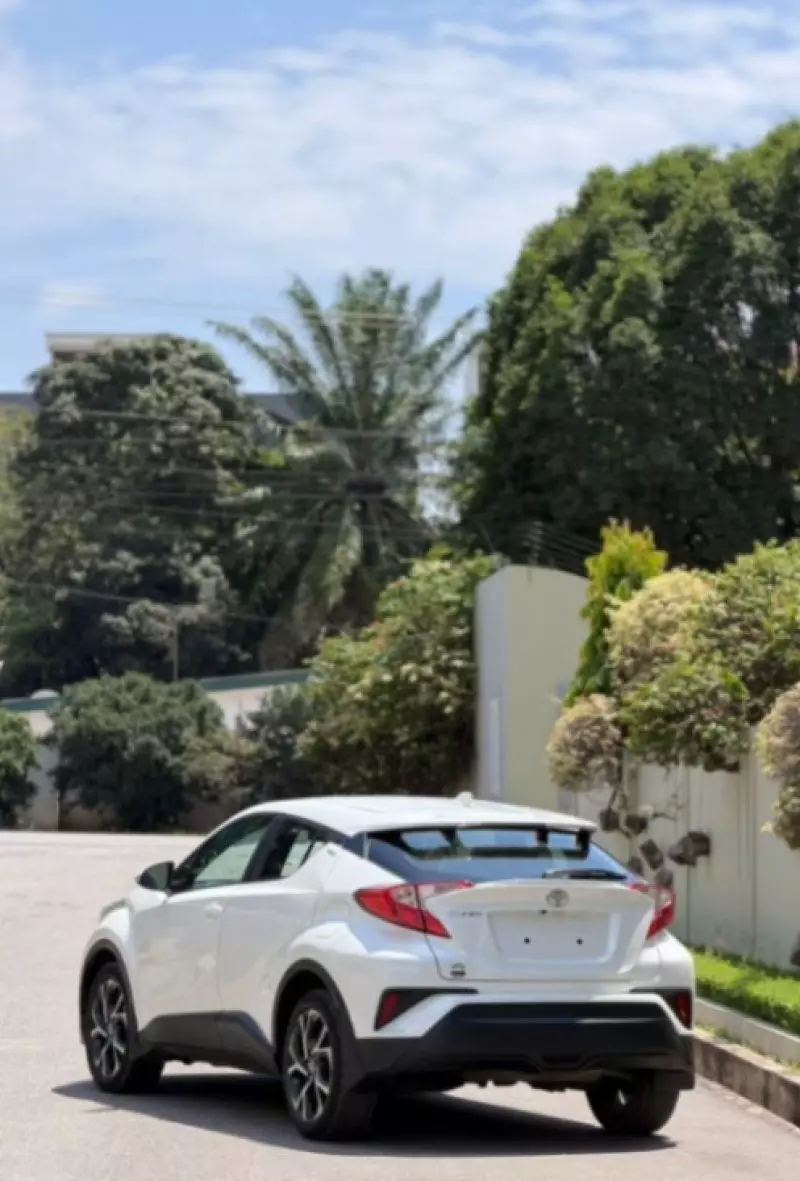 Toyota C-HR   - 2019
