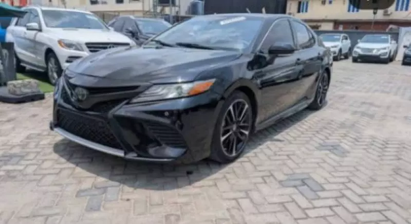 TOYOTA Camry   - 2019