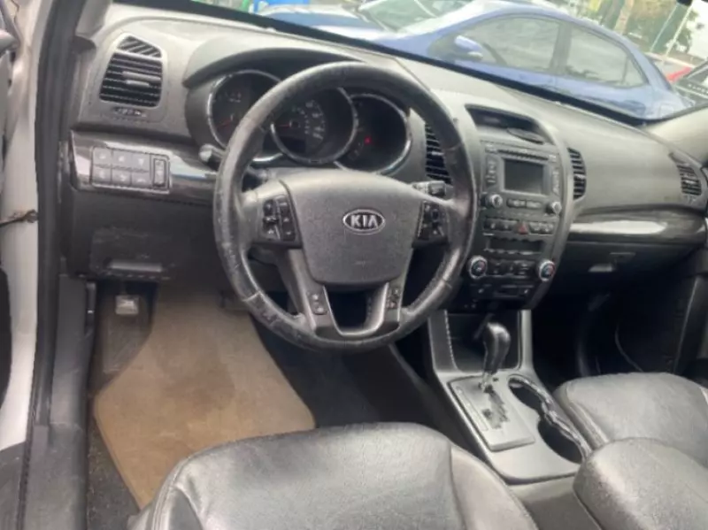 KIA Sorento   - 2013