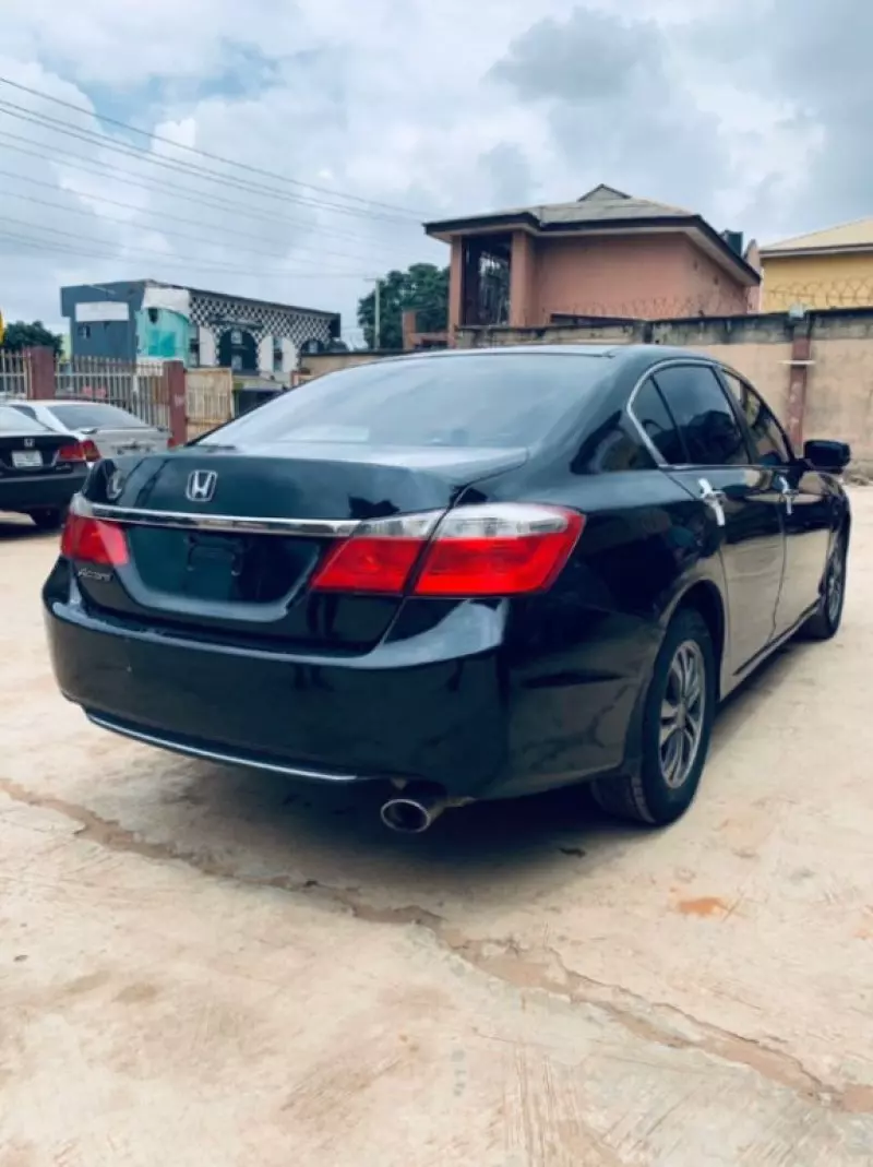 Honda Accord   - 2013