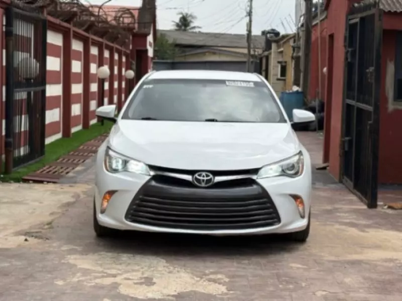 Toyota Camry   - 2017