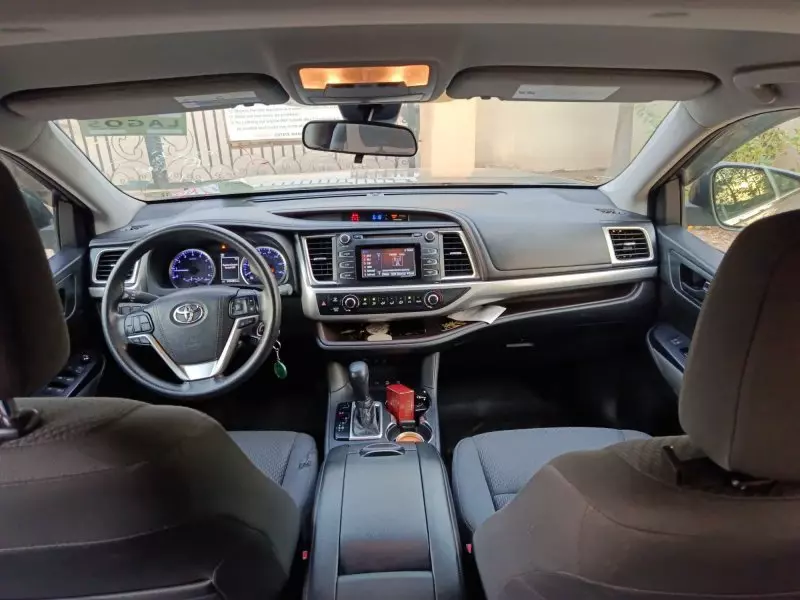 Toyota Highlander   - 2018