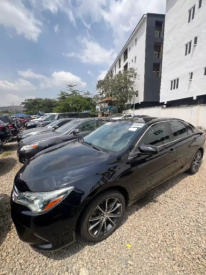 TOYOTA Camry   - 2017