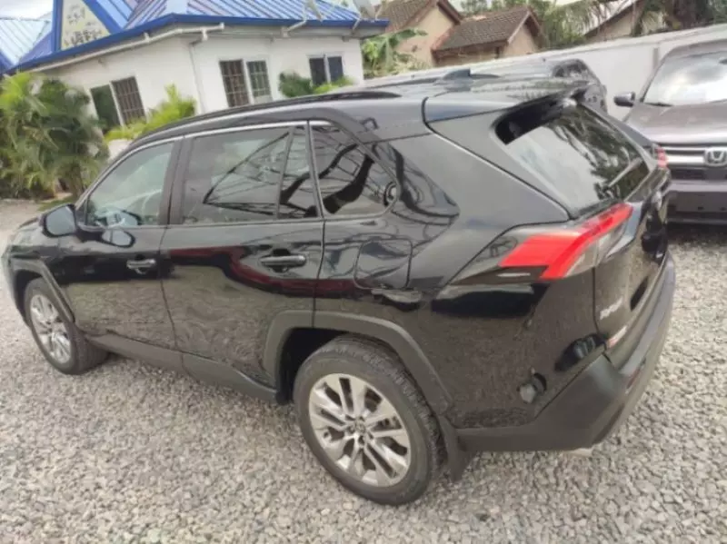 TOYOTA RAV4   - 2024