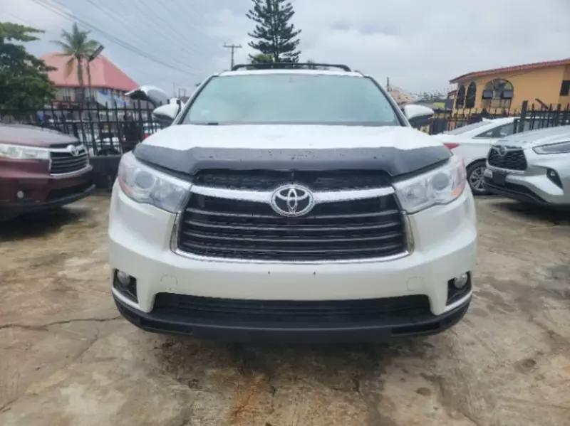 TOYOTA Highlander - 2016