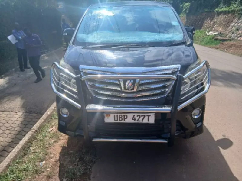 Toyota Alphard   - 2012