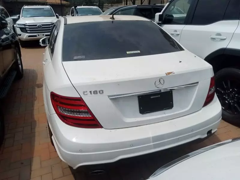 Mercedes-Benz C 180   - 2012