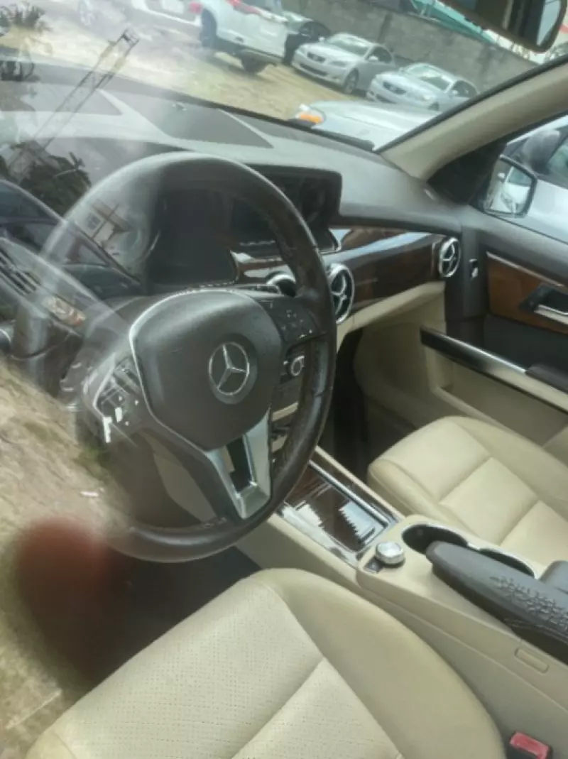 Mercedes-Benz GLK 350   - 2015
