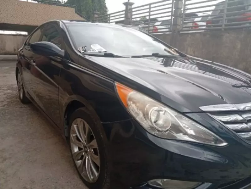 Hyundai SONATA 2,0L BVA GL - 2013