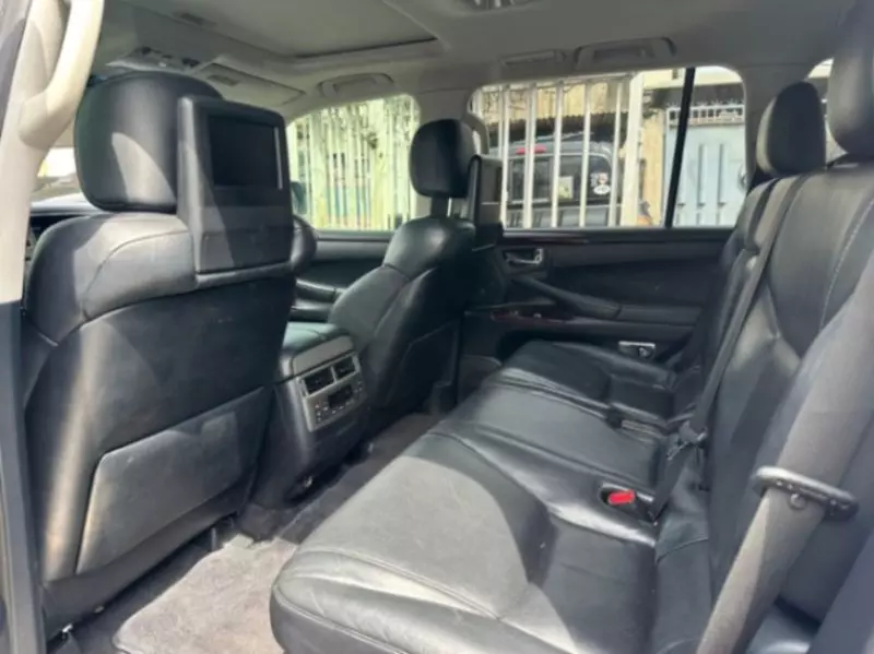 Lexus LX 570   - 2013