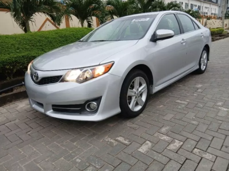 TOYOTA Camry   - 2014