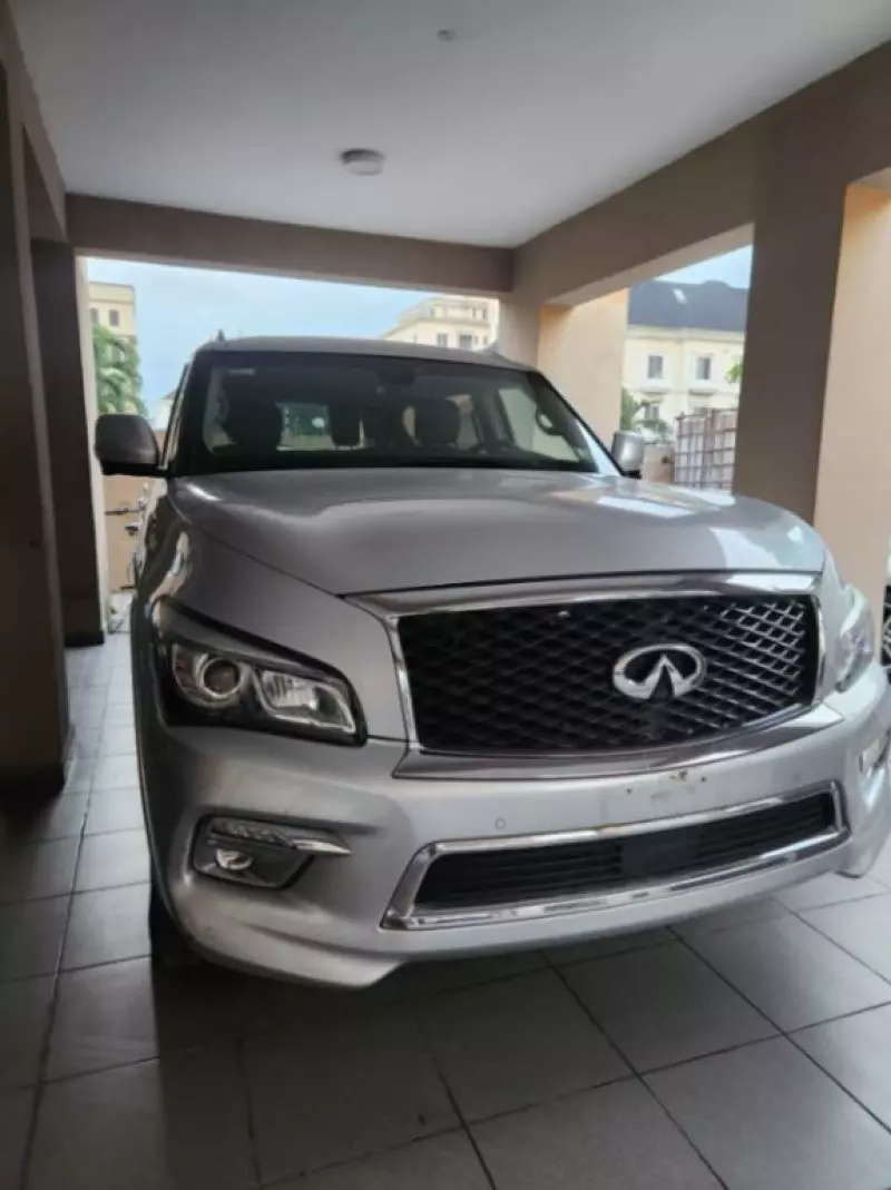 Infiniti QX80   - 2017