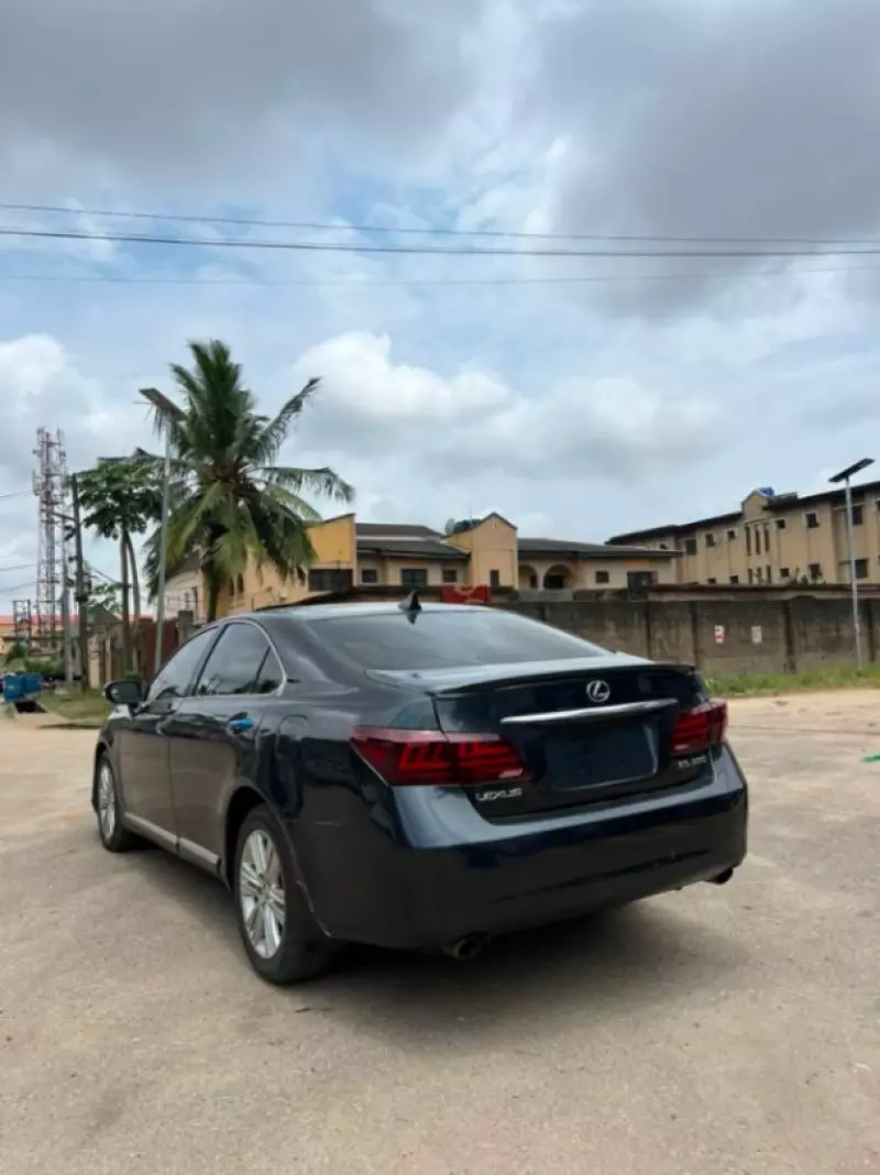 Lexus ES   - 2008