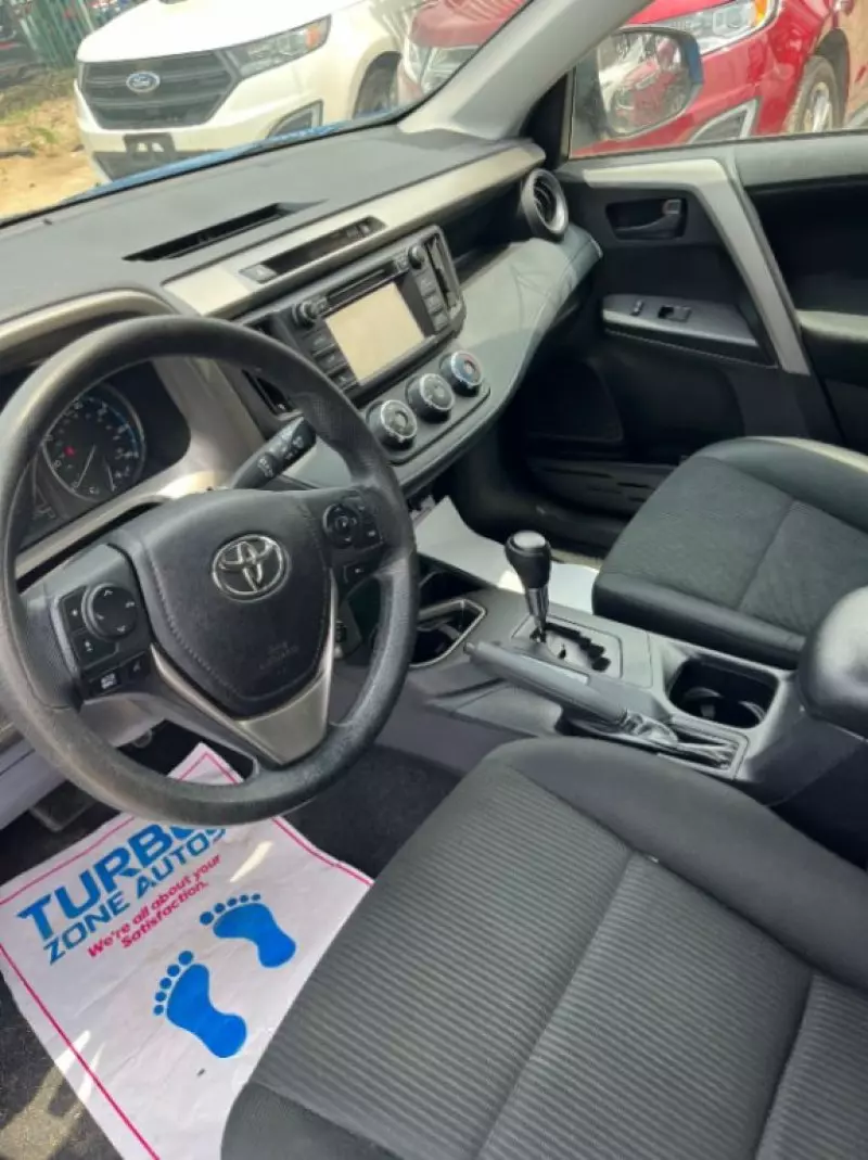 Toyota RAV 4   - 2018