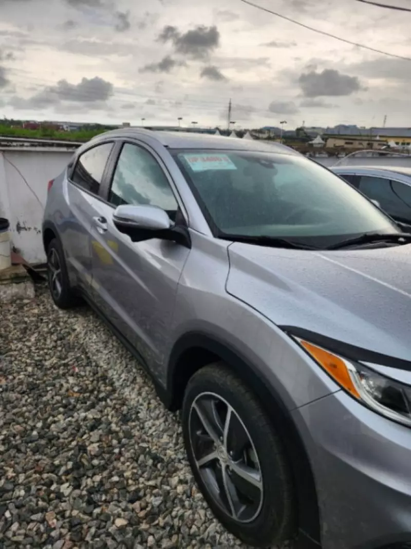 Honda HR-V   - 2022