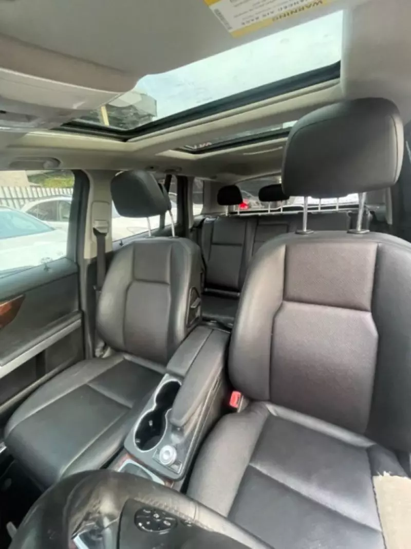 Mercedes-Benz GLK 350   - 2012