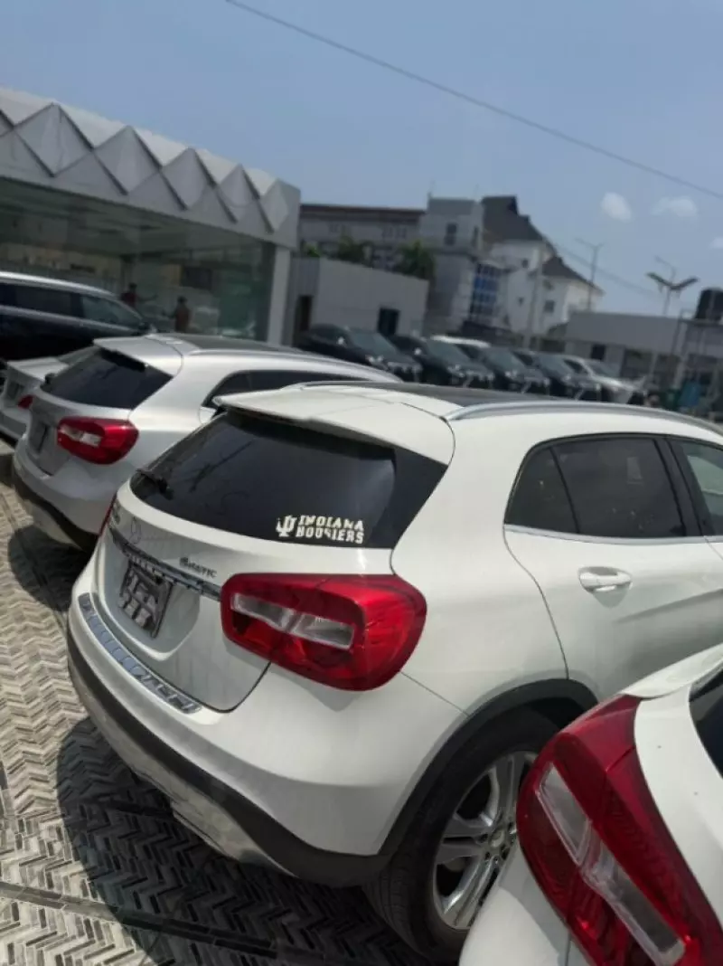 Mercedes-Benz GLA 250   - 2015