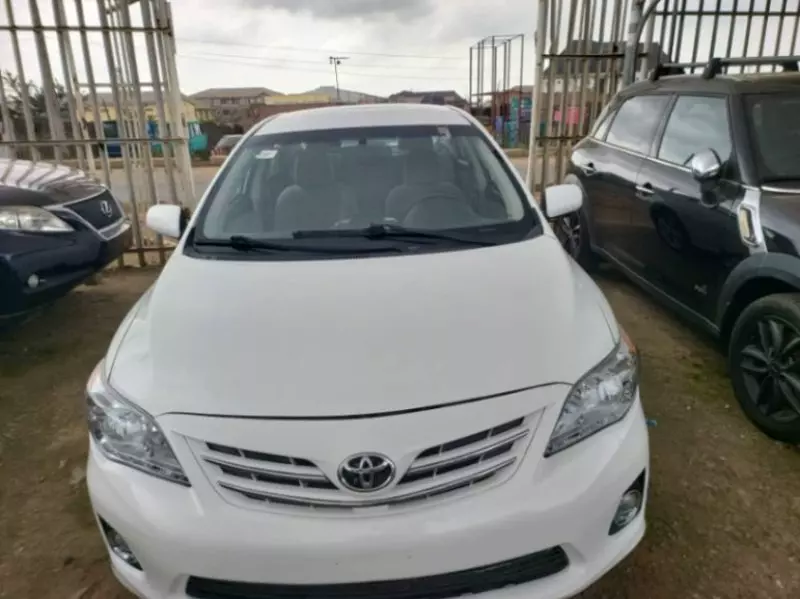 Toyota Corolla   - 2013