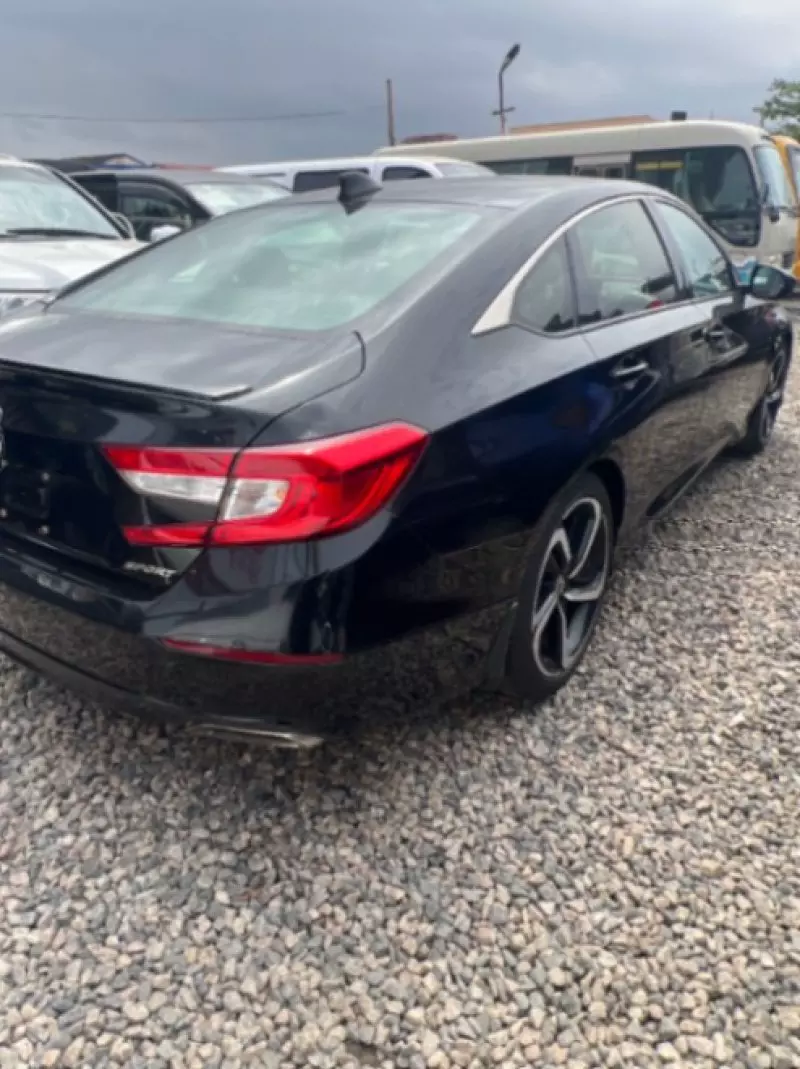 Honda Accord - 2018