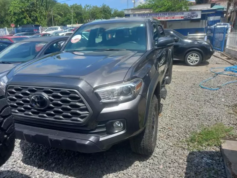 Toyota Tacoma   - 2020